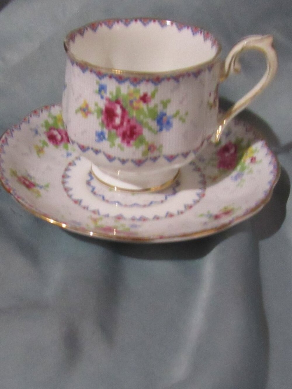 Royal Albert Petit Point Tea Cup and Saucer, Heavy Wear to Gilt             Y644